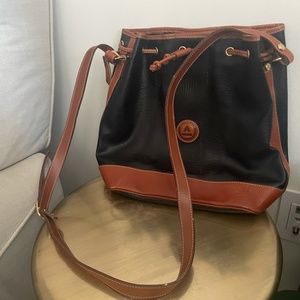 Andantini Backet Bag